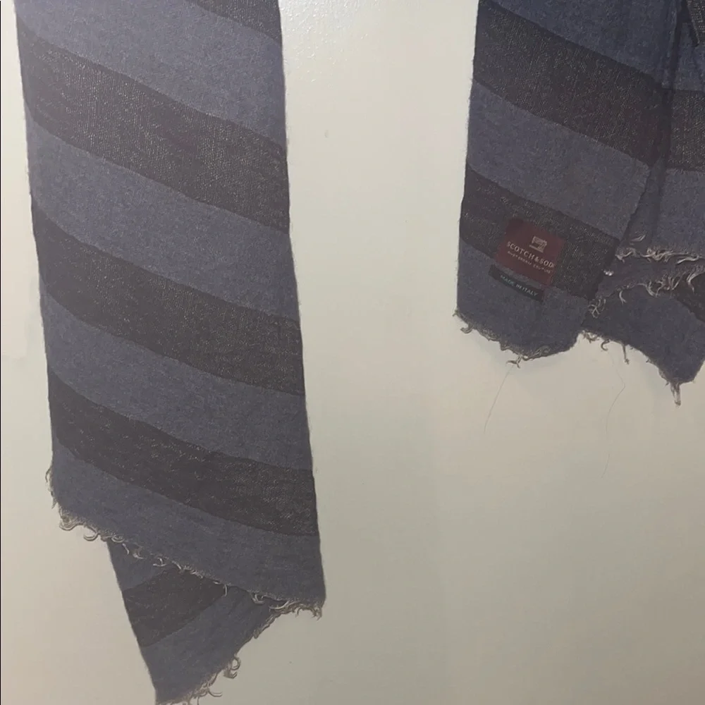 Scotch & Soda made in Italy Men's Striped Scarf - blue & navy preowned
